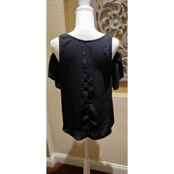 Show Me Your Mumu Hazel Ruffle Top Black Off-The-Shoulder Small - Picture 2 of 6
